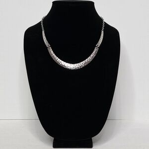 Silver-Tone Hammered Three Link Necklace